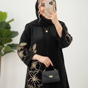 مشخصات مانتو مرسده زیبا