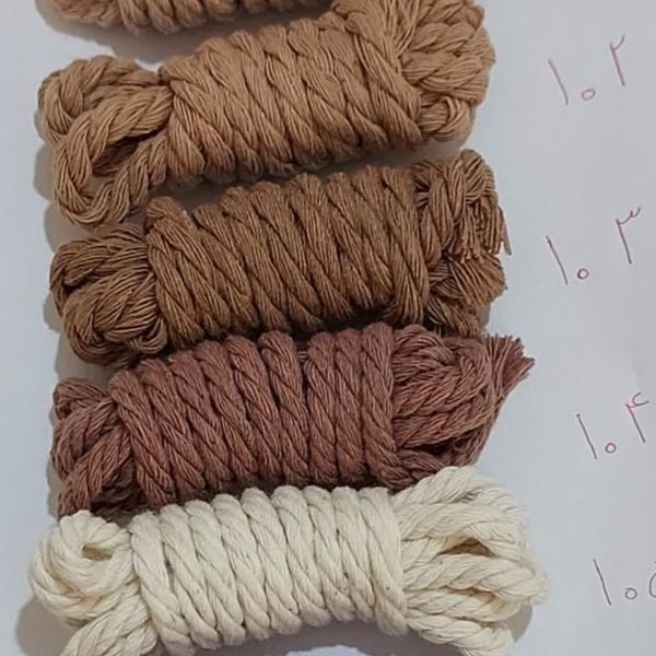 رومیزی گرد مکرومه بافی طرح چرخ نخ چشم نواز