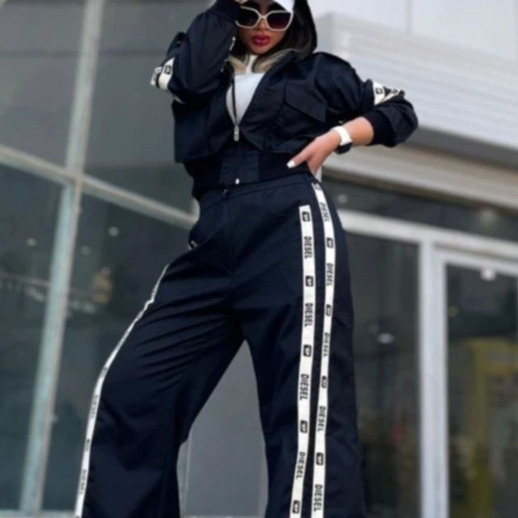 فروش اینترنتی ست زنانه دو تیکه کلاهدار