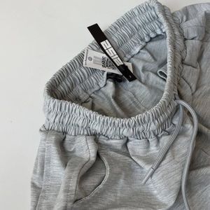 مشخصات شلوار جاگر زنانه