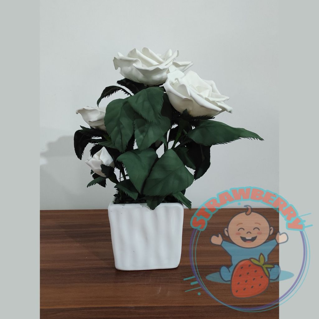 خرید انلاین گل رز سفید مصنوعی با گلدون سفید از جنس فوم ارتفاع 30 سانتی