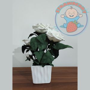 قیمت گل رز سفید مصنوعی با گلدون سفید از جنس فوم ارتفاع 30 سانتی