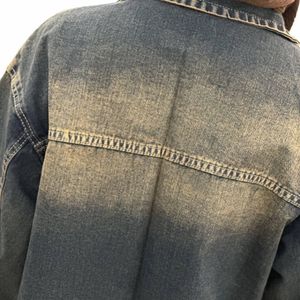 خرید آنلاین جین طرح ژیکان