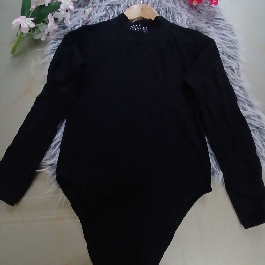 قیمت بادی یقه نگین