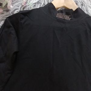 بادی یقه نگین