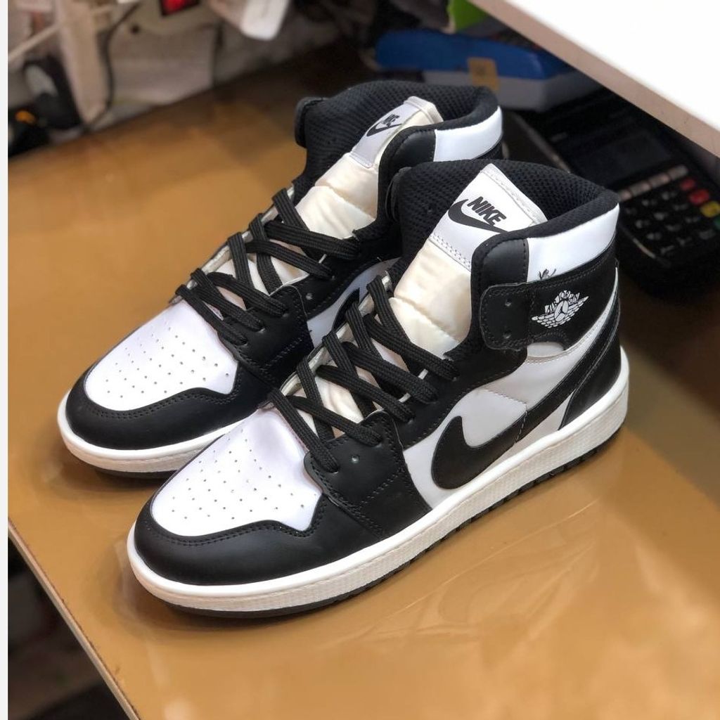 فروش اینترنتی کفش نایک جردن ساقدار مردانه سفید مشکی 