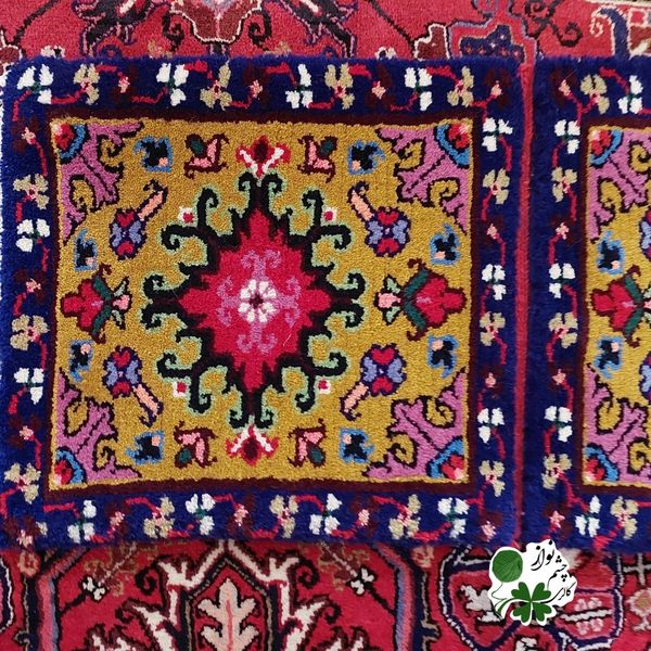 قالیچه ی دستبافت کوچک