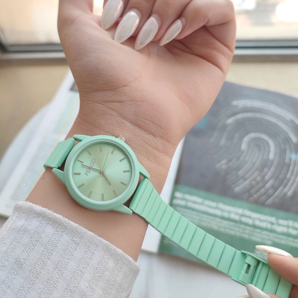 خرید آنلاین ساعت مینیمال زنانه مارک FENCCl