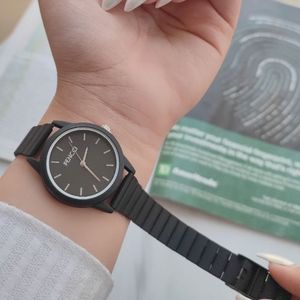 ساعت مینیمال زنانه مارک FENCCl