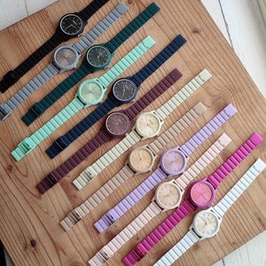 خرید اینترنتی ساعت مینیمال زنانه مارک FENCCl