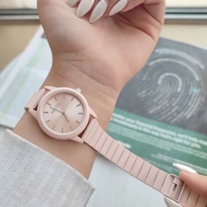 قیمت ارزان ساعت مینیمال زنانه مارک FENCCl