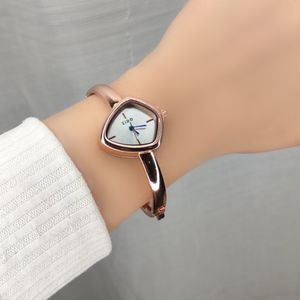 قیمت ساعت زنانه النگویی مارک zido