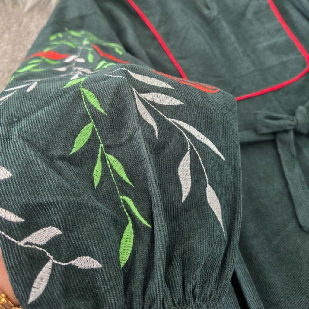 مشخصات کفتان گلدوزی نازگل