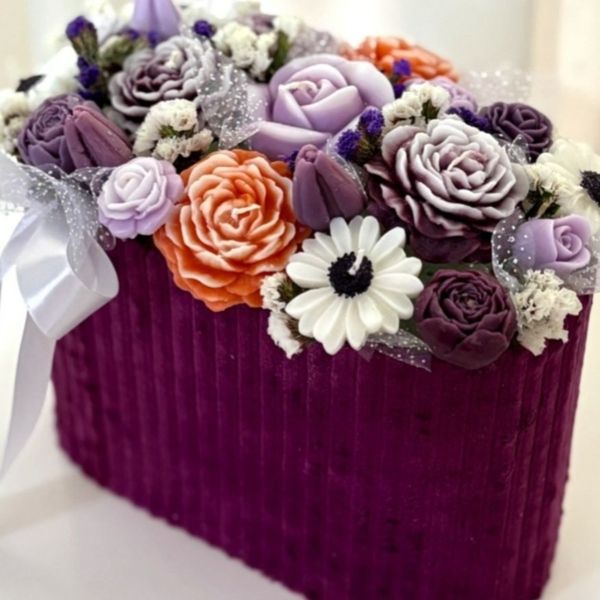 باکس گل شمعی هدیه ی ماندگار
