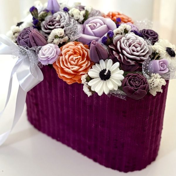 باکس گل شمعی هدیه ی ماندگار