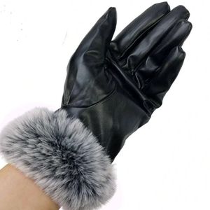 خرید انلاین دستکش چرم زنانه خزدار