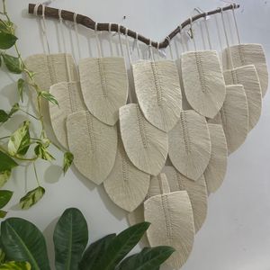 قیمت ارزان دیوارکوب برگ مکرومه رنگ شیری مدرن