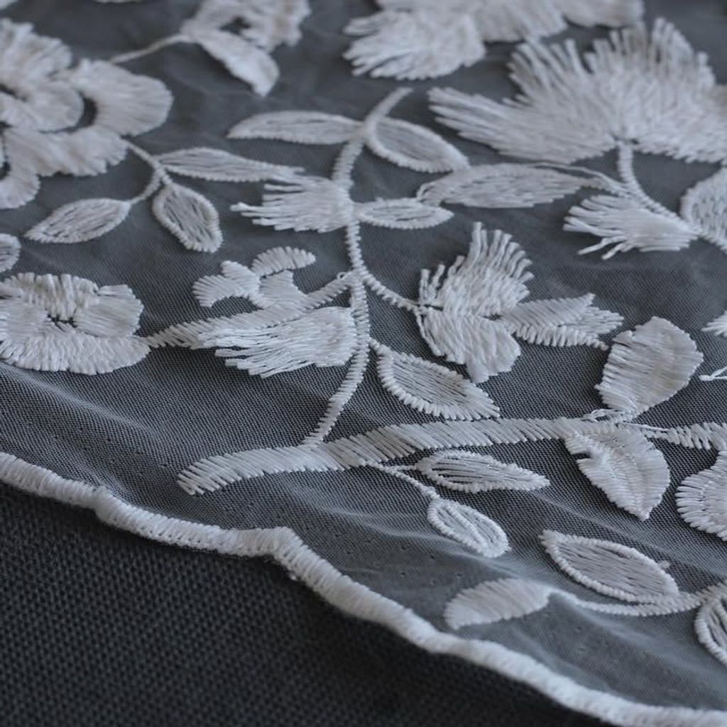 خرید اینترنتی قیمت پارچه های تور طرحدار 1180 - طرح 6