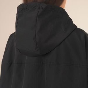 قیمت ارزان بامبر بارانی کلاه دار مشکی پاد