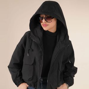 بامبر بارانی کلاه دار مشکی پاد