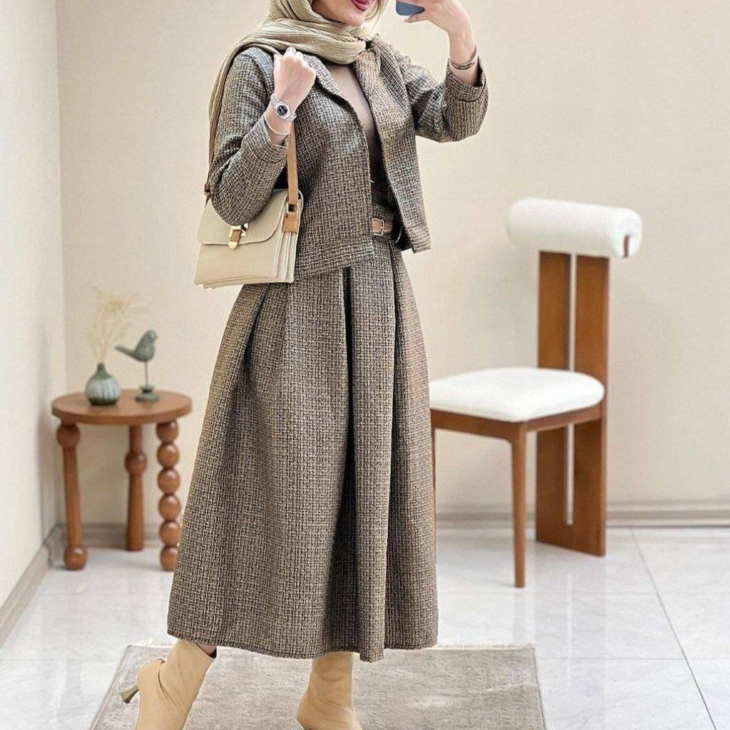 قیمت کت و دامن زنانه