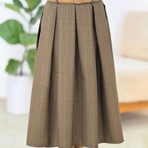 قیمت کت و دامن زنانه