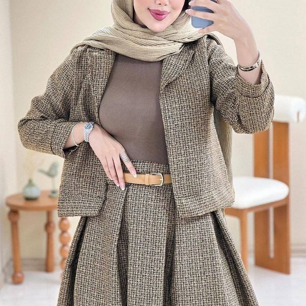 کت و دامن زنانه