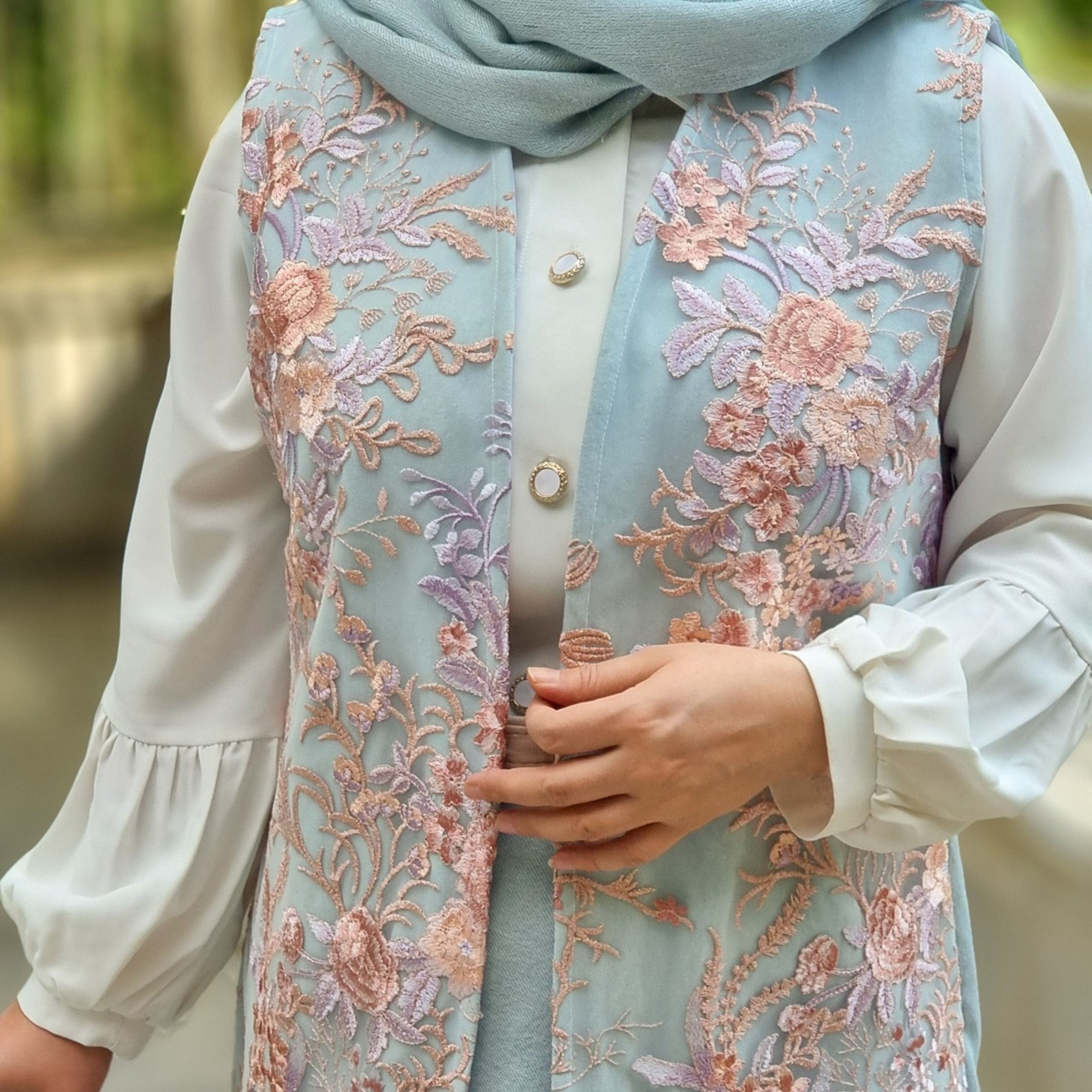 مشخصات وست جین زنانه