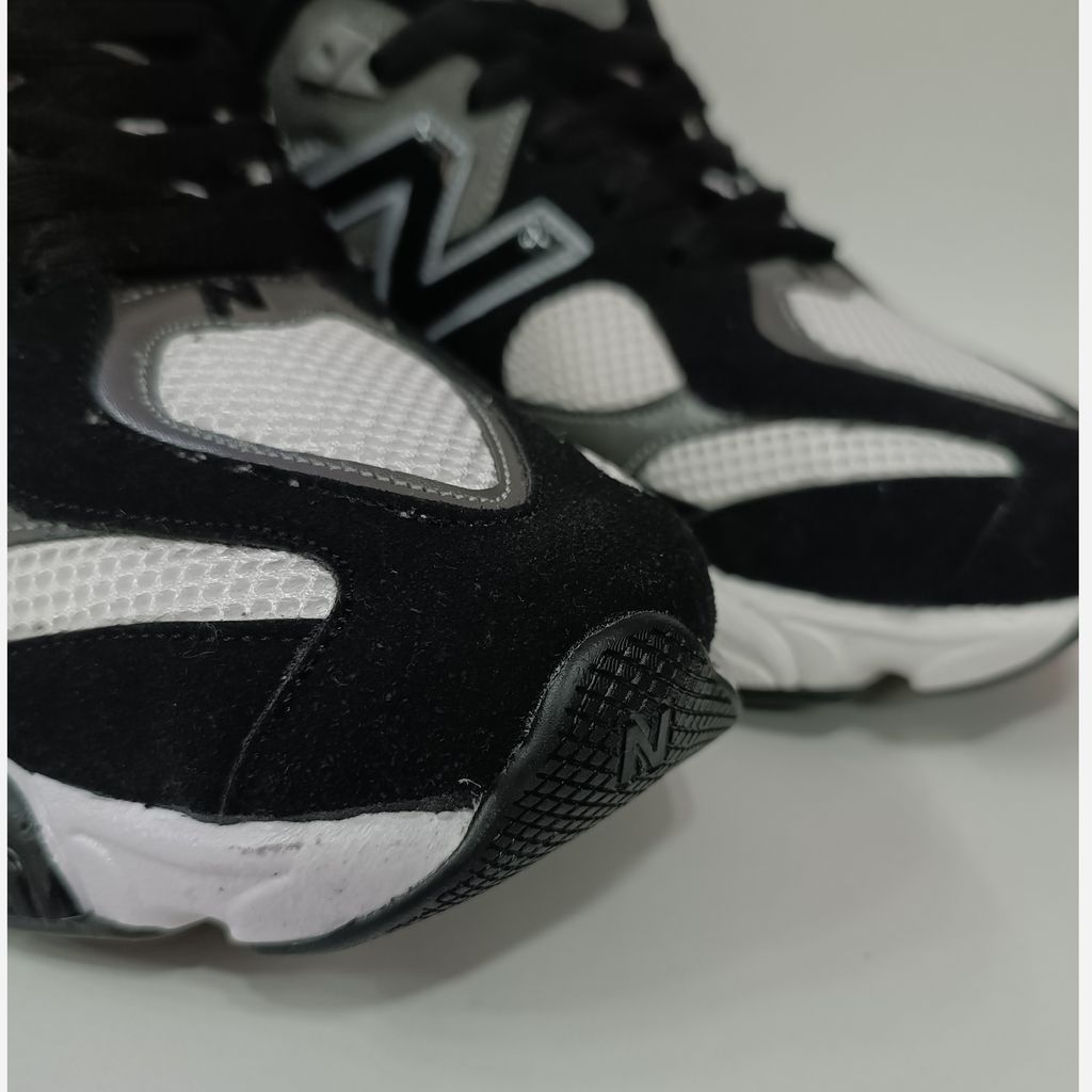 مشخصات کتونی مردانه نیوبالانس 9060 مشکی طوسی کیفیت بالا