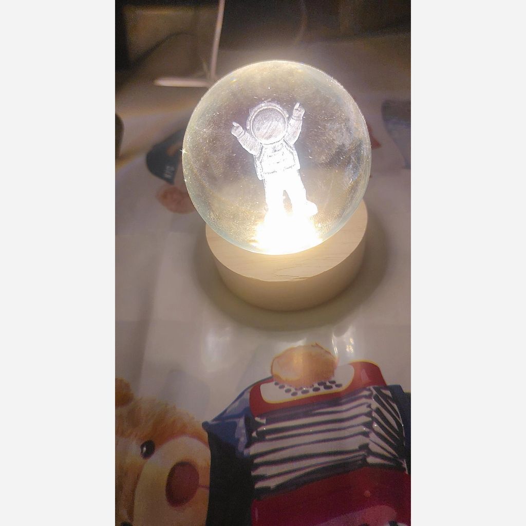 خرید اینترنتی چراغ خواب گوی شب خواب فضانورد