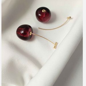 قیمت گوشواره و گردنبند آلبالو گیلاس