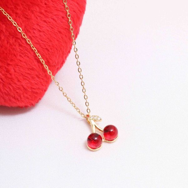 گوشواره و گردنبند آلبالو گیلاس