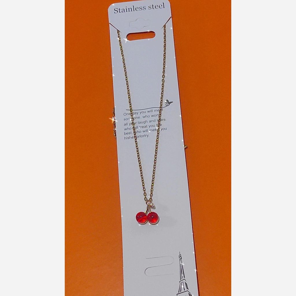 فروش اینترنتی گوشواره و گردنبند آلبالو گیلاس