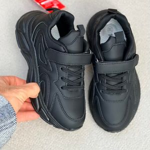 خرید اینترنتی قیمت کتونی بچگانه تمام مشکی از مورچه کد 4101001