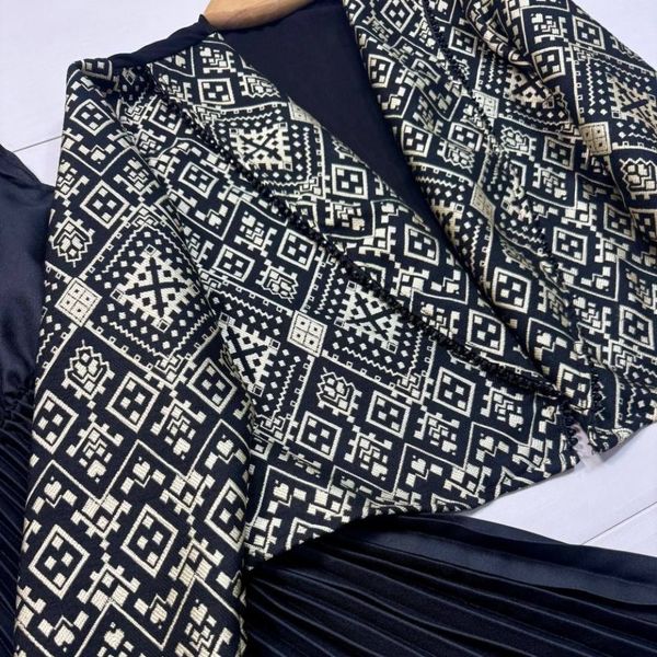 کت و سارافن تابان الیشکا