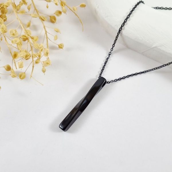 گردنبند زنانه مکعب پیچ