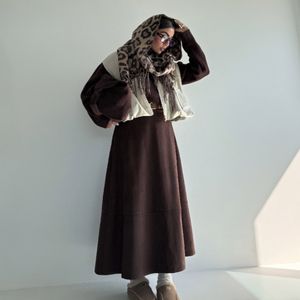 مشخصات وست جیر یقه پانچی کد 200909