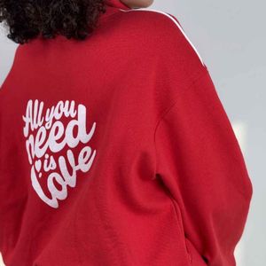 مشخصات سوییشرت LOVE کد 201042