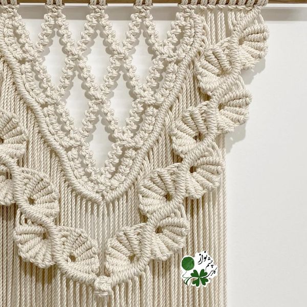 آویز دیواری دستبافت طرح ترنم بهاری