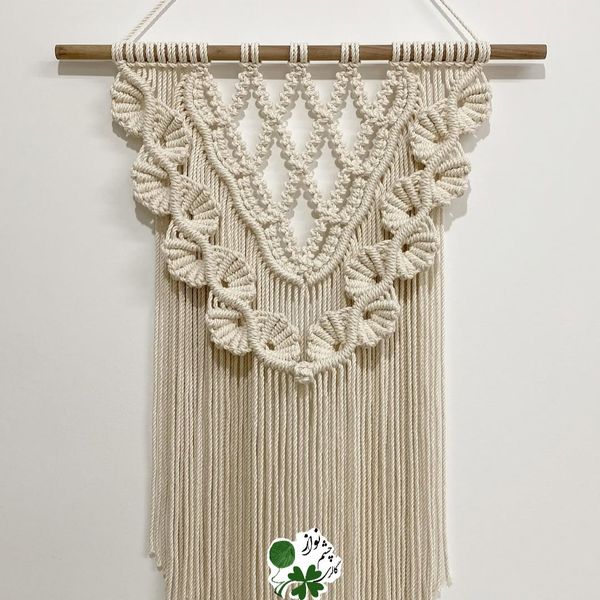 آویز دیواری دستبافت طرح ترنم بهاری