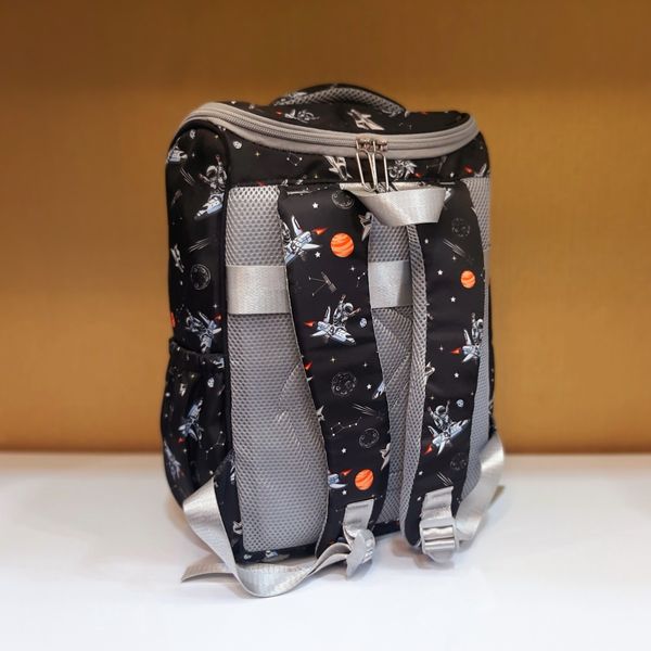 کوله پشتی فضانورد صندوقی انگلیسی