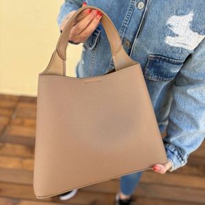 فروش اینترنتی کیف اسپرت زنانه و دخترانه مدل وستا پروانه