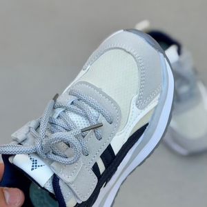 خرید اینترنتی قیمت ونس بچگانه طرح Asics از بری کیدز کد 4101702