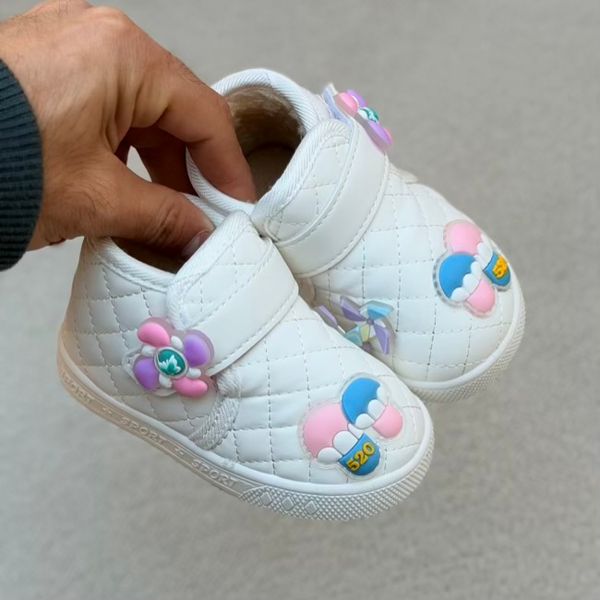 بوت بچگانه طرح فرفره از توباکو کد 4101601