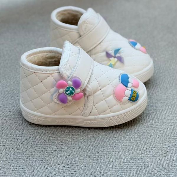 بوت بچگانه طرح فرفره از توباکو کد 4101601