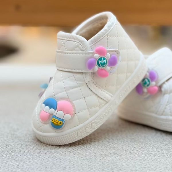 بوت بچگانه طرح فرفره از توباکو کد 4101601