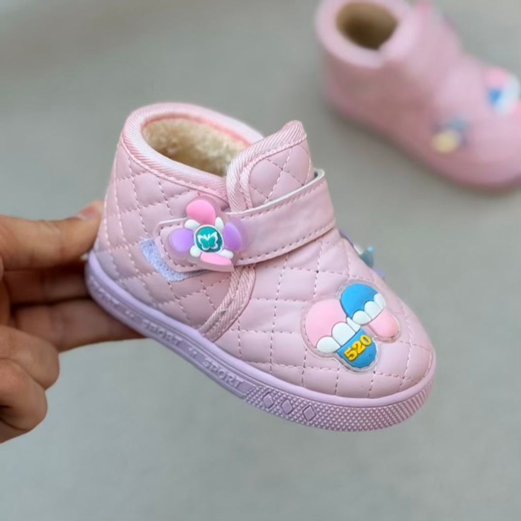 خرید اینترنتی قیمت بوت بچگانه طرح فرفره از توباکو کد 4101601