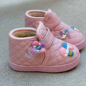 خرید اینترنتی قیمت بوت بچگانه طرح فرفره از توباکو کد 4101601