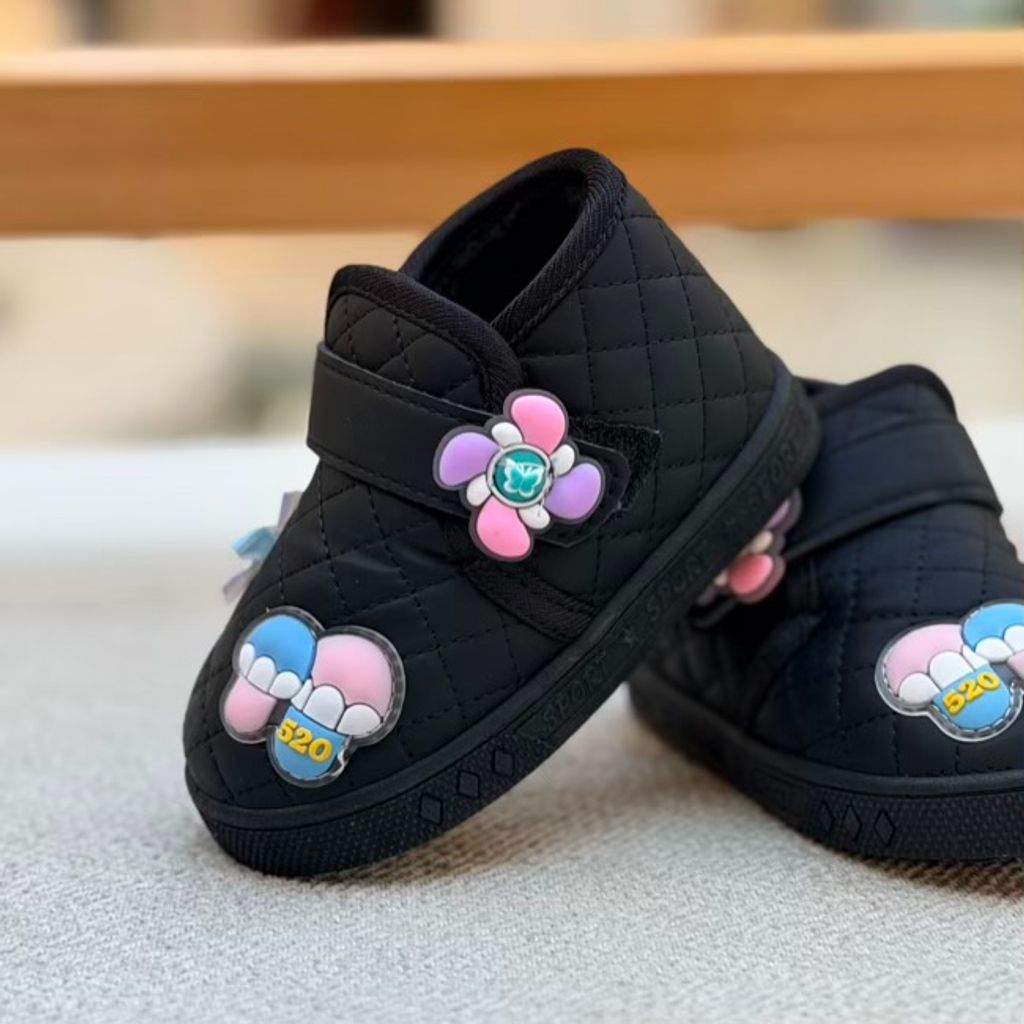 خرید اینترنتی قیمت بوت بچگانه طرح فرفره از توباکو کد 4101601