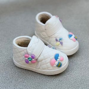 خرید اینترنتی قیمت بوت بچگانه طرح فرفره از توباکو کد 4101601